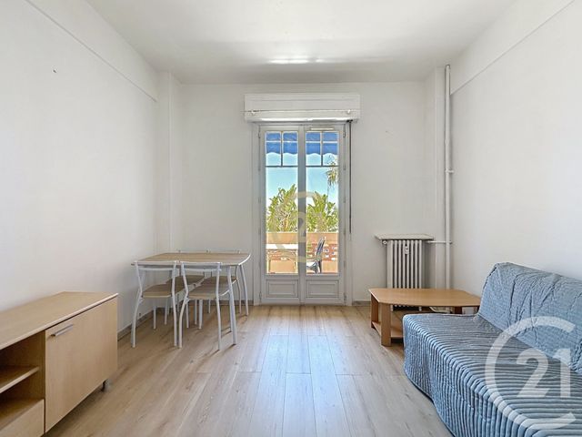 Appartement F1 &agrave; louer - 1 pi&egrave;ce - 25 m2 - Le Golfe Juan - 06 - PROVENCE-ALPES-COTE-D-AZUR
