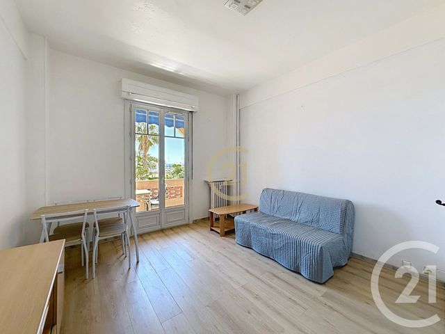 Appartement F1 &agrave; louer - 1 pi&egrave;ce - 25 m2 - Le Golfe Juan - 06 - PROVENCE-ALPES-COTE-D-AZUR