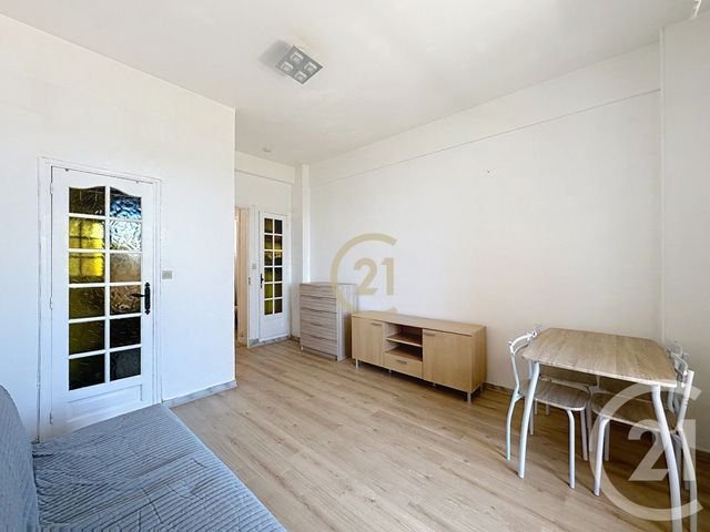 Appartement F1 &agrave; louer - 1 pi&egrave;ce - 25 m2 - Le Golfe Juan - 06 - PROVENCE-ALPES-COTE-D-AZUR