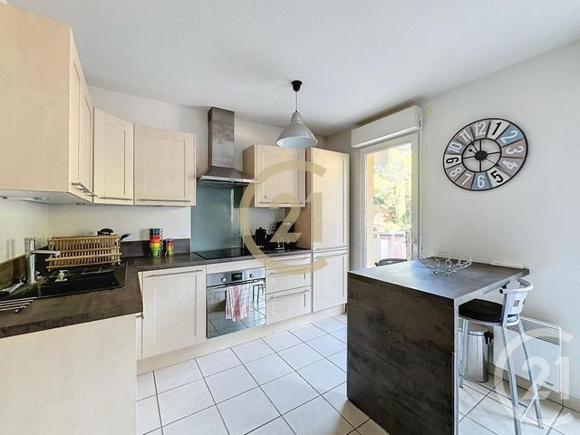 Appartement F2 &agrave; louer - 2 pi&egrave;ces - 47,47 m2 - Cannes La Bocca - 06 - PROVENCE-ALPES-COTE-D-AZUR