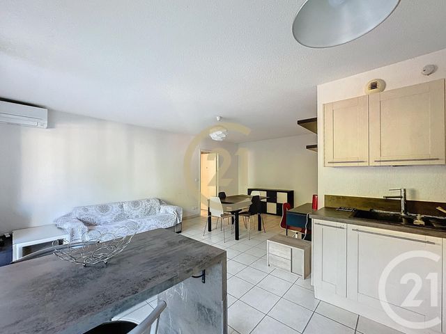 Appartement F2 &agrave; louer - 2 pi&egrave;ces - 47,47 m2 - Cannes La Bocca - 06 - PROVENCE-ALPES-COTE-D-AZUR