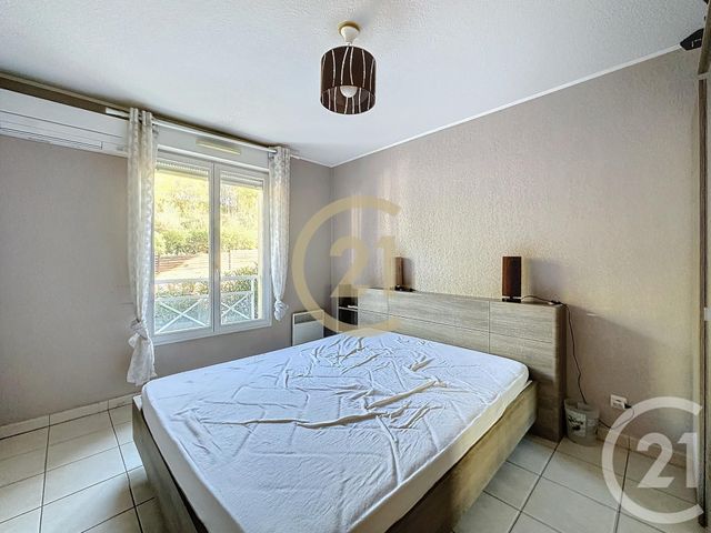 Appartement F2 &agrave; louer - 2 pi&egrave;ces - 47,47 m2 - Cannes La Bocca - 06 - PROVENCE-ALPES-COTE-D-AZUR
