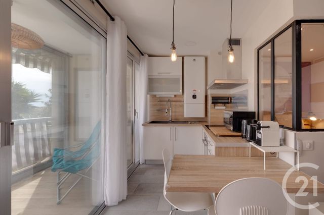 Appartement F1 &agrave; louer - 1 pi&egrave;ce - 26,34 m2 - Antibes - 06 - PROVENCE-ALPES-COTE-D-AZUR