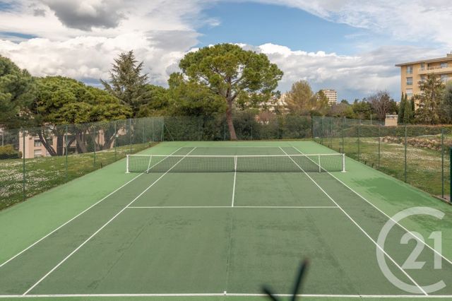 Appartement F1 &agrave; louer - 1 pi&egrave;ce - 26,34 m2 - Antibes - 06 - PROVENCE-ALPES-COTE-D-AZUR