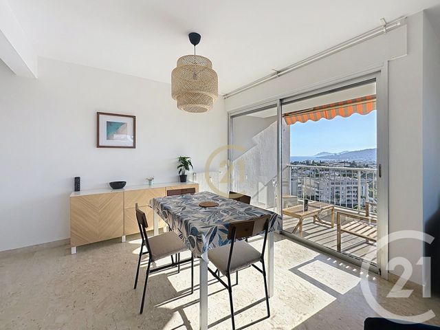 Appartement F3 &agrave; louer - 3 pi&egrave;ces - 74,01 m2 - Antibes - 06 - PROVENCE-ALPES-COTE-D-AZUR
