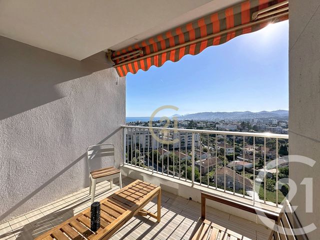 Appartement F3 &agrave; louer - 3 pi&egrave;ces - 74,01 m2 - Antibes - 06 - PROVENCE-ALPES-COTE-D-AZUR