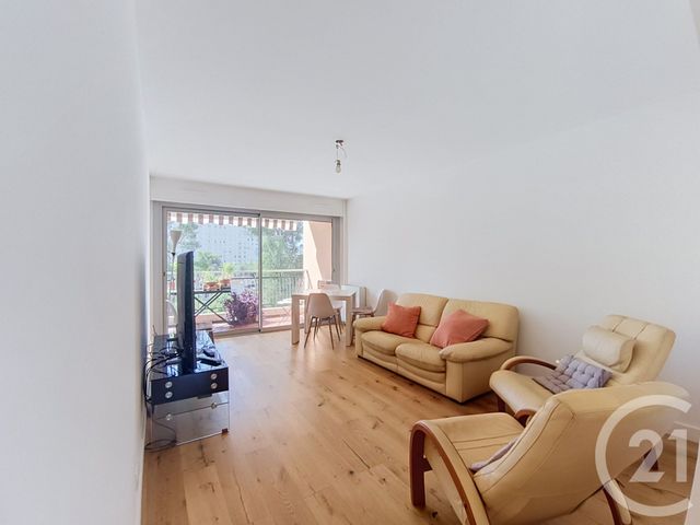 Appartement F4 &agrave; vendre - 4 pi&egrave;ces - 80,65 m2 - Le Cannet - 06 - PROVENCE-ALPES-COTE-D-AZUR