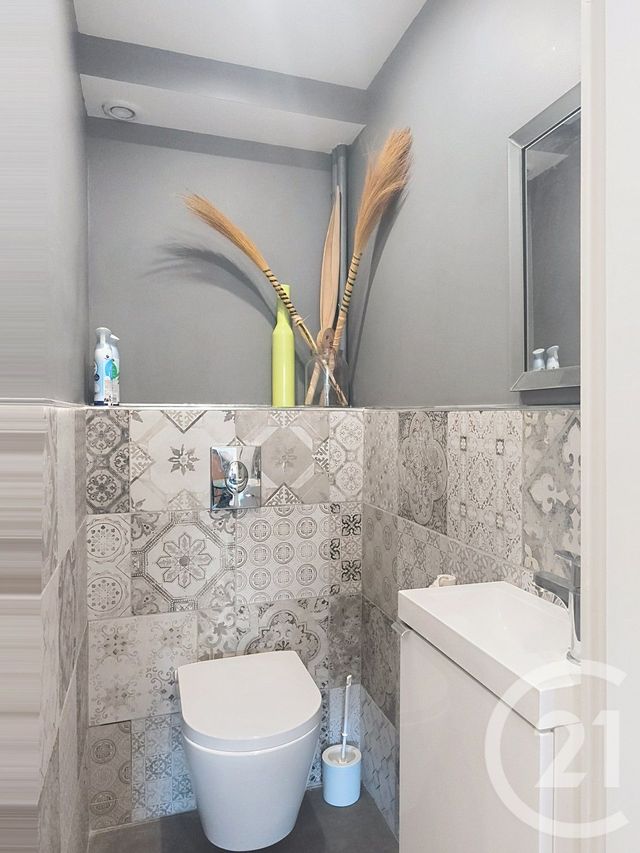 Appartement F4 &agrave; vendre - 4 pi&egrave;ces - 80,65 m2 - Le Cannet - 06 - PROVENCE-ALPES-COTE-D-AZUR