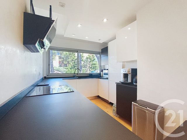 Appartement F4 &agrave; vendre - 4 pi&egrave;ces - 80,65 m2 - Le Cannet - 06 - PROVENCE-ALPES-COTE-D-AZUR