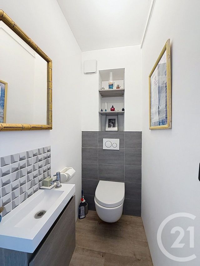 Appartement F3 &agrave; vendre - 3 pi&egrave;ces - 61,59 m2 - Antibes - 06 - PROVENCE-ALPES-COTE-D-AZUR