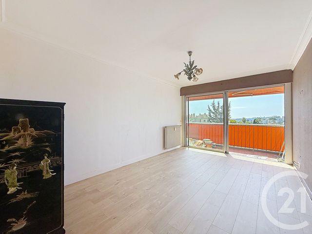 Appartement F3 &agrave; vendre - 3 pi&egrave;ces - 61,13 m2 - Antibes - 06 - PROVENCE-ALPES-COTE-D-AZUR