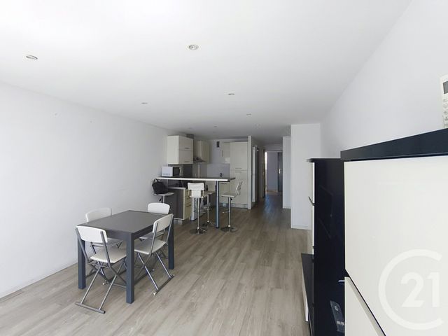 Appartement Studio &agrave; louer - 1 pi&egrave;ce - 35,99 m2 - Juan Les Pins - 06 - PROVENCE-ALPES-COTE-D-AZUR