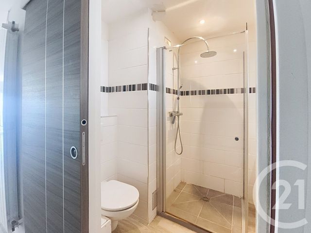 Appartement Studio &agrave; louer - 1 pi&egrave;ce - 35,99 m2 - Juan Les Pins - 06 - PROVENCE-ALPES-COTE-D-AZUR