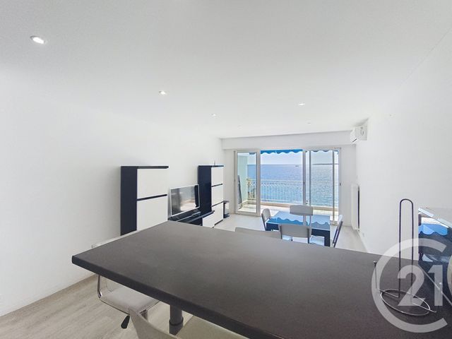 Appartement Studio &agrave; louer - 1 pi&egrave;ce - 35,99 m2 - Juan Les Pins - 06 - PROVENCE-ALPES-COTE-D-AZUR