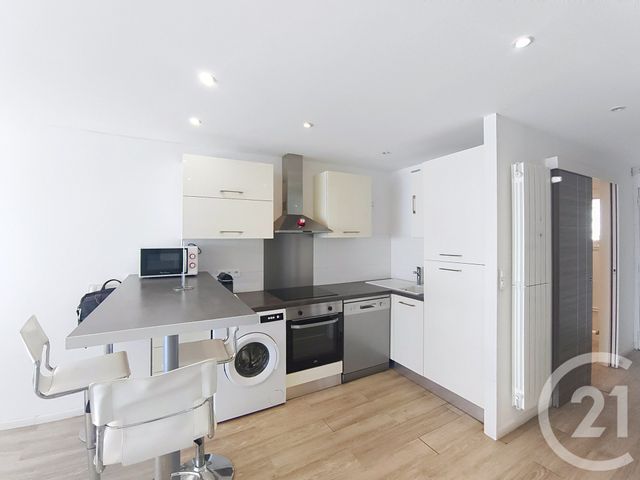 Appartement Studio &agrave; louer - 1 pi&egrave;ce - 35,99 m2 - Juan Les Pins - 06 - PROVENCE-ALPES-COTE-D-AZUR