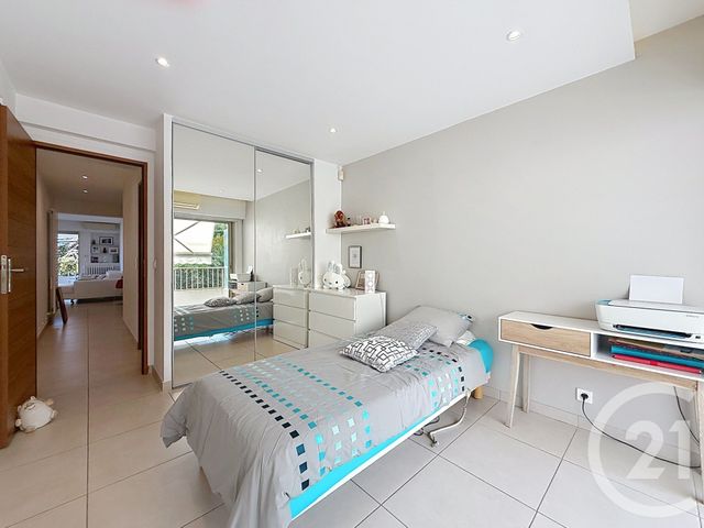 Appartement F3 &agrave; vendre - 3 pi&egrave;ces - 75,76 m2 - Vallauris - 06 - PROVENCE-ALPES-COTE-D-AZUR