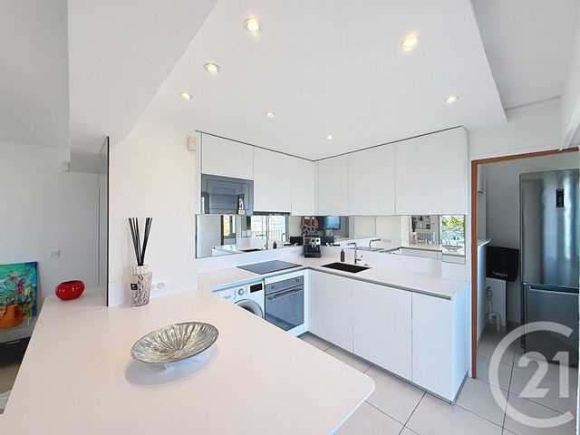 Appartement F3 &agrave; vendre - 3 pi&egrave;ces - 75,76 m2 - Vallauris - 06 - PROVENCE-ALPES-COTE-D-AZUR