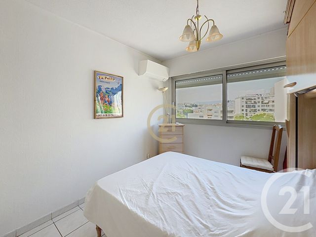 Appartement F3 &agrave; louer - 3 pi&egrave;ces - 64,31 m2 - Antibes - 06 - PROVENCE-ALPES-COTE-D-AZUR