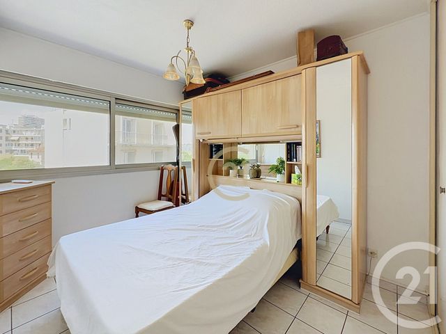 Appartement F3 &agrave; louer - 3 pi&egrave;ces - 64,31 m2 - Antibes - 06 - PROVENCE-ALPES-COTE-D-AZUR