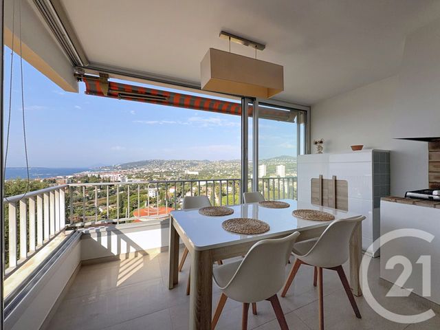 Appartement F2 &agrave; vendre - 3 pi&egrave;ces - 62,14 m2 - Antibes - 06 - PROVENCE-ALPES-COTE-D-AZUR
