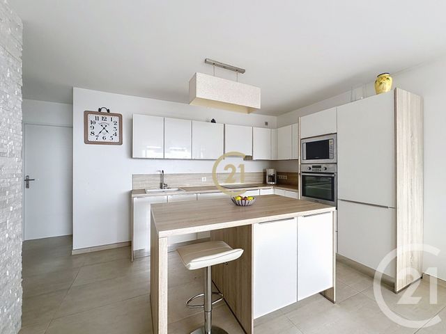 Appartement F2 &agrave; vendre - 3 pi&egrave;ces - 62,14 m2 - Antibes - 06 - PROVENCE-ALPES-COTE-D-AZUR
