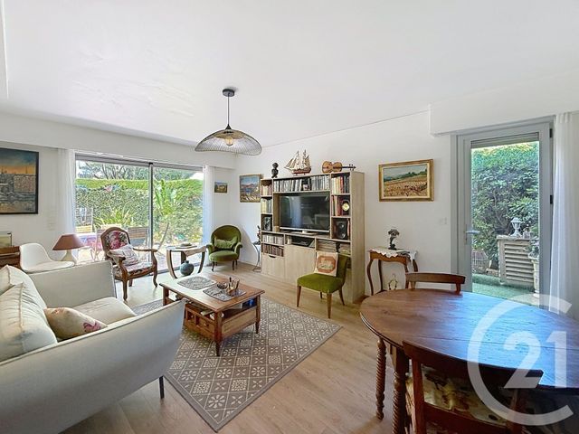 Appartement F3 &agrave; vendre - 3 pi&egrave;ces - 78,36 m2 - Antibes - 06 - PROVENCE-ALPES-COTE-D-AZUR