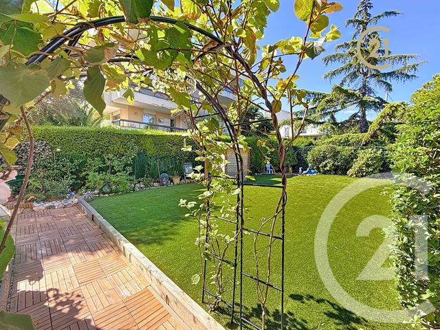 Appartement F3 &agrave; vendre - 3 pi&egrave;ces - 78,36 m2 - Antibes - 06 - PROVENCE-ALPES-COTE-D-AZUR