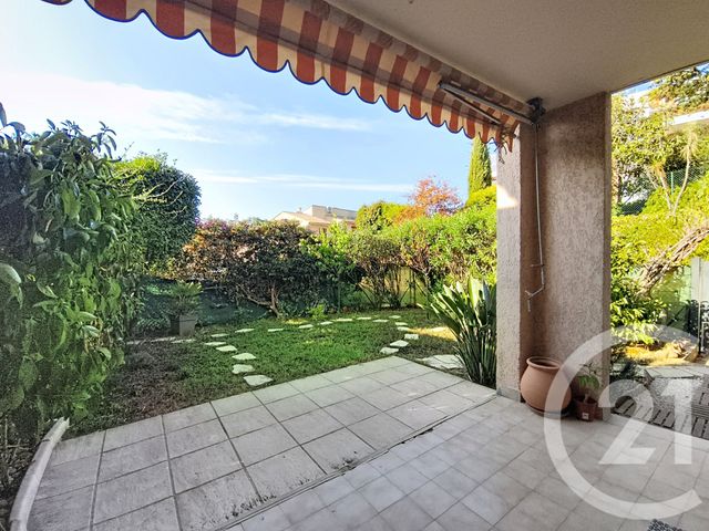 Appartement F3 &agrave; vendre - 3 pi&egrave;ces - 50,40 m2 - Antibes - 06 - PROVENCE-ALPES-COTE-D-AZUR