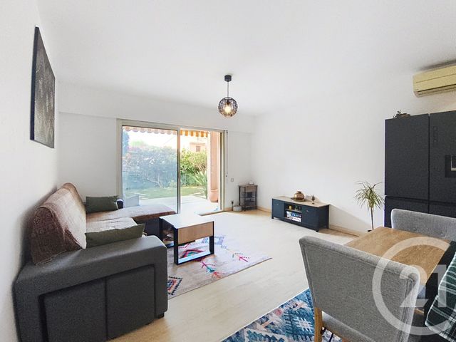 Appartement F3 &agrave; vendre - 3 pi&egrave;ces - 50,40 m2 - Antibes - 06 - PROVENCE-ALPES-COTE-D-AZUR