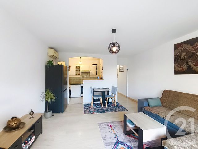 Appartement F3 &agrave; vendre - 3 pi&egrave;ces - 50,40 m2 - Antibes - 06 - PROVENCE-ALPES-COTE-D-AZUR