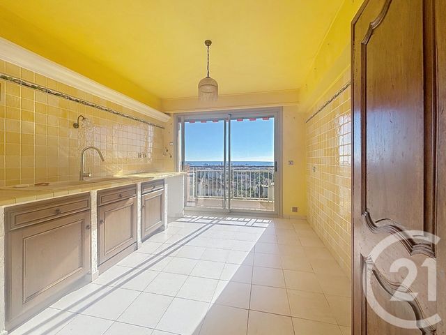 Appartement &agrave; vendre - 4 pi&egrave;ces - 135,79 m2 - Antibes - 06 - PROVENCE-ALPES-COTE-D-AZUR