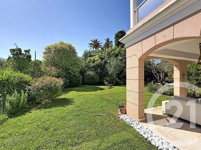 Maison &agrave; vendre - 6 pi&egrave;ces - 240 m2 - Antibes - 06 - PROVENCE-ALPES-COTE-D-AZUR