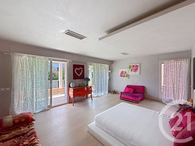 Maison &agrave; vendre - 6 pi&egrave;ces - 240 m2 - Antibes - 06 - PROVENCE-ALPES-COTE-D-AZUR