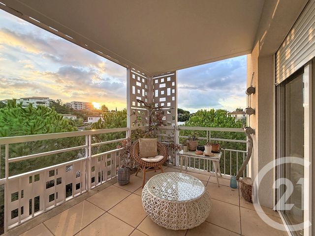 Appartement F3 &agrave; vendre - 3 pi&egrave;ces - 59,70 m2 - Antibes - 06 - PROVENCE-ALPES-COTE-D-AZUR