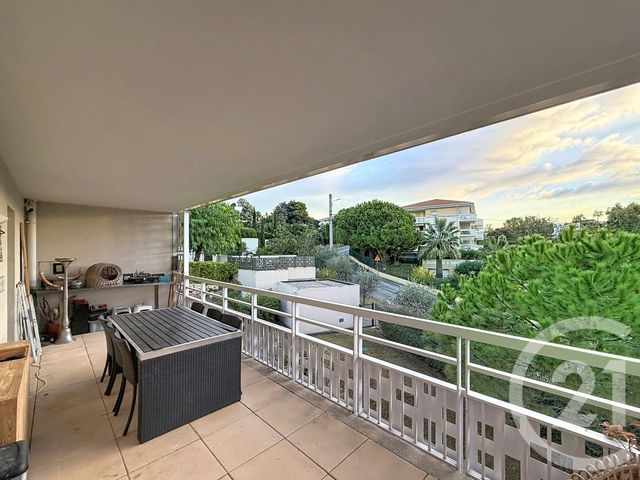 Appartement F3 &agrave; vendre - 3 pi&egrave;ces - 59,70 m2 - Antibes - 06 - PROVENCE-ALPES-COTE-D-AZUR