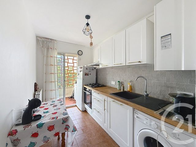 Appartement F3 &agrave; vendre - 3 pi&egrave;ces - 62,56 m2 - Antibes - 06 - PROVENCE-ALPES-COTE-D-AZUR