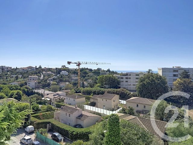 Appartement F3 &agrave; vendre - 3 pi&egrave;ces - 62,56 m2 - Antibes - 06 - PROVENCE-ALPES-COTE-D-AZUR