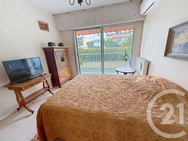 Appartement F4 &agrave; vendre - 4 pi&egrave;ces - 80,05 m2 - Antibes - 06 - PROVENCE-ALPES-COTE-D-AZUR