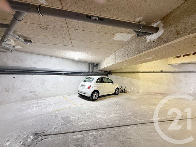 parking - ANTIBES - 06