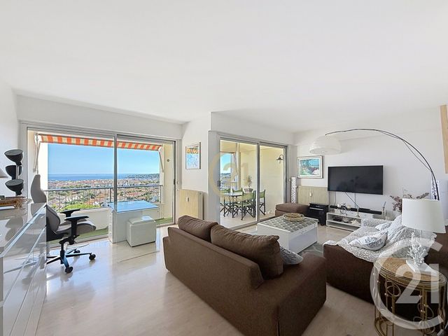 Appartement F3 &agrave; louer - 3 pi&egrave;ces - 72,72 m2 - Antibes - 06 - PROVENCE-ALPES-COTE-D-AZUR
