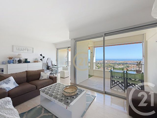 Appartement F3 &agrave; louer - 3 pi&egrave;ces - 72,72 m2 - Antibes - 06 - PROVENCE-ALPES-COTE-D-AZUR