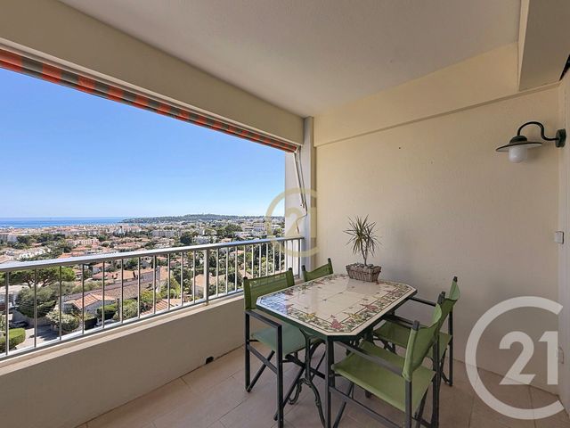 Appartement F3 &agrave; louer - 3 pi&egrave;ces - 72,72 m2 - Antibes - 06 - PROVENCE-ALPES-COTE-D-AZUR