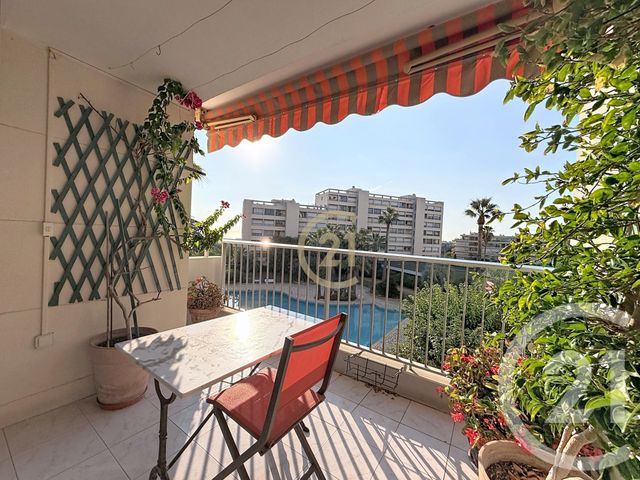 Appartement F3 &agrave; louer - 3 pi&egrave;ces - 73,41 m2 - Antibes - 06 - PROVENCE-ALPES-COTE-D-AZUR