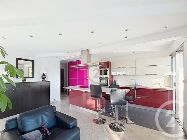 Appartement F3 &agrave; louer - 3 pi&egrave;ces - 73,41 m2 - Antibes - 06 - PROVENCE-ALPES-COTE-D-AZUR
