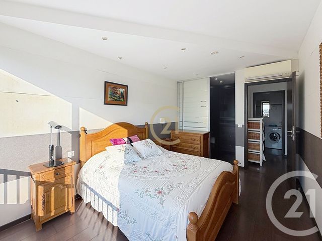 Appartement F3 &agrave; louer - 3 pi&egrave;ces - 73,41 m2 - Antibes - 06 - PROVENCE-ALPES-COTE-D-AZUR