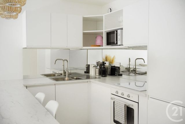 Appartement &agrave; vendre - 3 pi&egrave;ces - 52,39 m2 - Antibes - 06 - PROVENCE-ALPES-COTE-D-AZUR