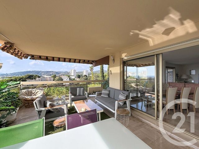 Appartement F4 &agrave; vendre - 4 pi&egrave;ces - 97,35 m2 - Antibes - 06 - PROVENCE-ALPES-COTE-D-AZUR