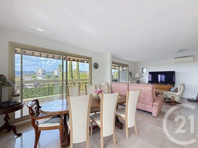 Appartement F4 &agrave; vendre - 4 pi&egrave;ces - 97,35 m2 - Antibes - 06 - PROVENCE-ALPES-COTE-D-AZUR