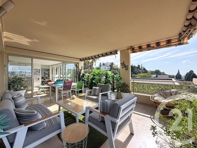 Appartement F4 &agrave; vendre - 4 pi&egrave;ces - 97,35 m2 - Antibes - 06 - PROVENCE-ALPES-COTE-D-AZUR