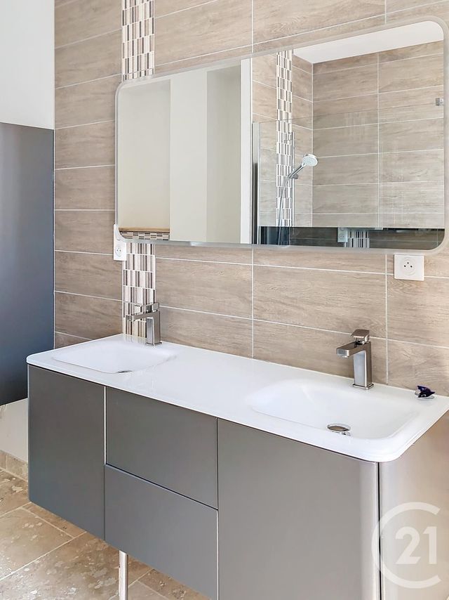 Maison &agrave; louer - 3 pi&egrave;ces - 91,12 m2 - Lectoure - 32 - MIDI-PYRENEES